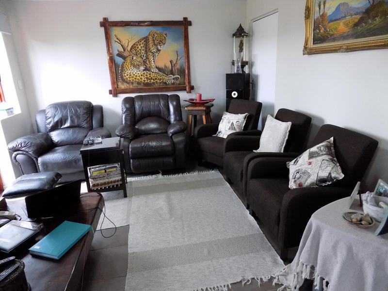 3 Bedroom Property for Sale in Fraaiuitsig Western Cape